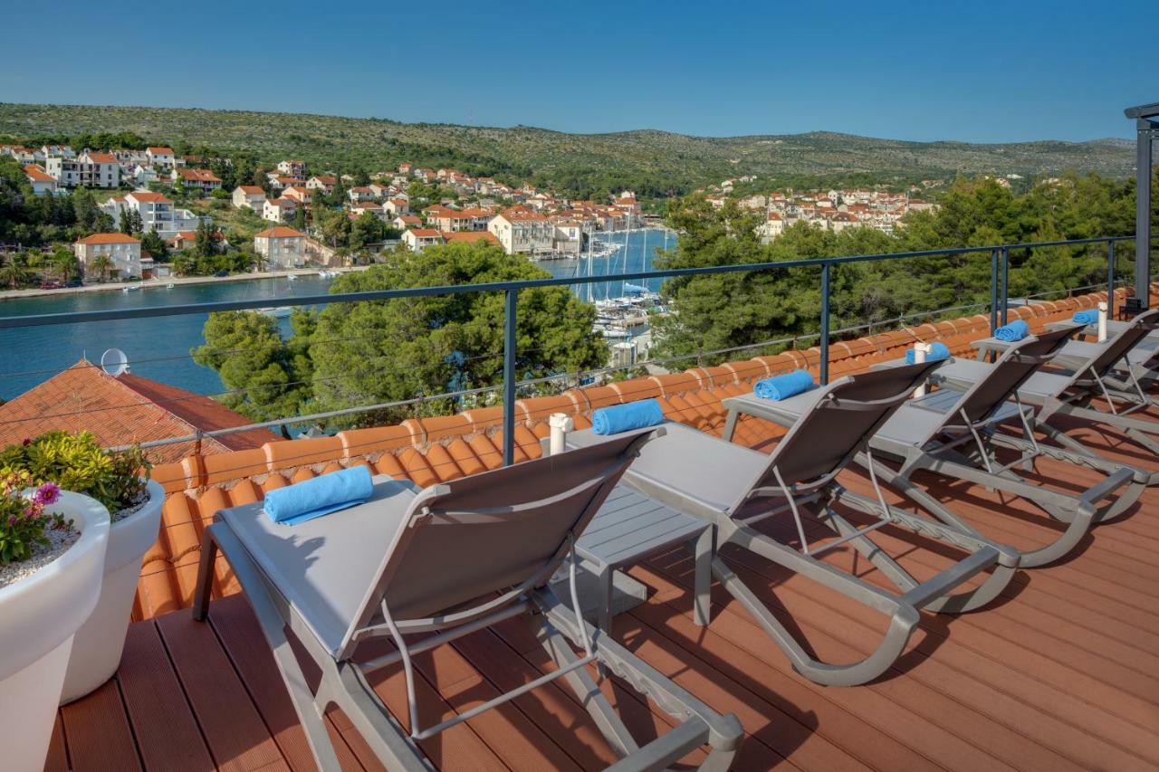 Hotel Milna Osam - Adults Only Bagian luar foto